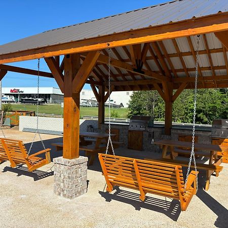 Cottages Of Pickwick-121 Counce Екстер'єр фото